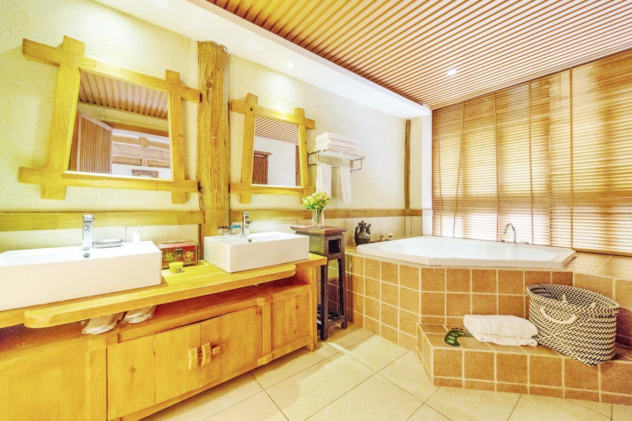 Lijiang Shuhe Yuefeng Resort Hotel מראה חיצוני תמונה