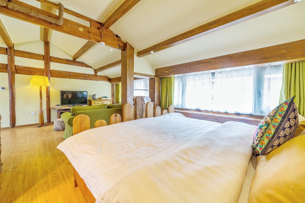 Lijiang Shuhe Yuefeng Resort Hotel מראה חיצוני תמונה