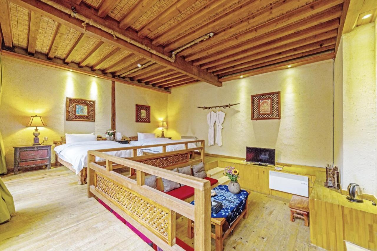 Lijiang Shuhe Yuefeng Resort Hotel מראה חיצוני תמונה