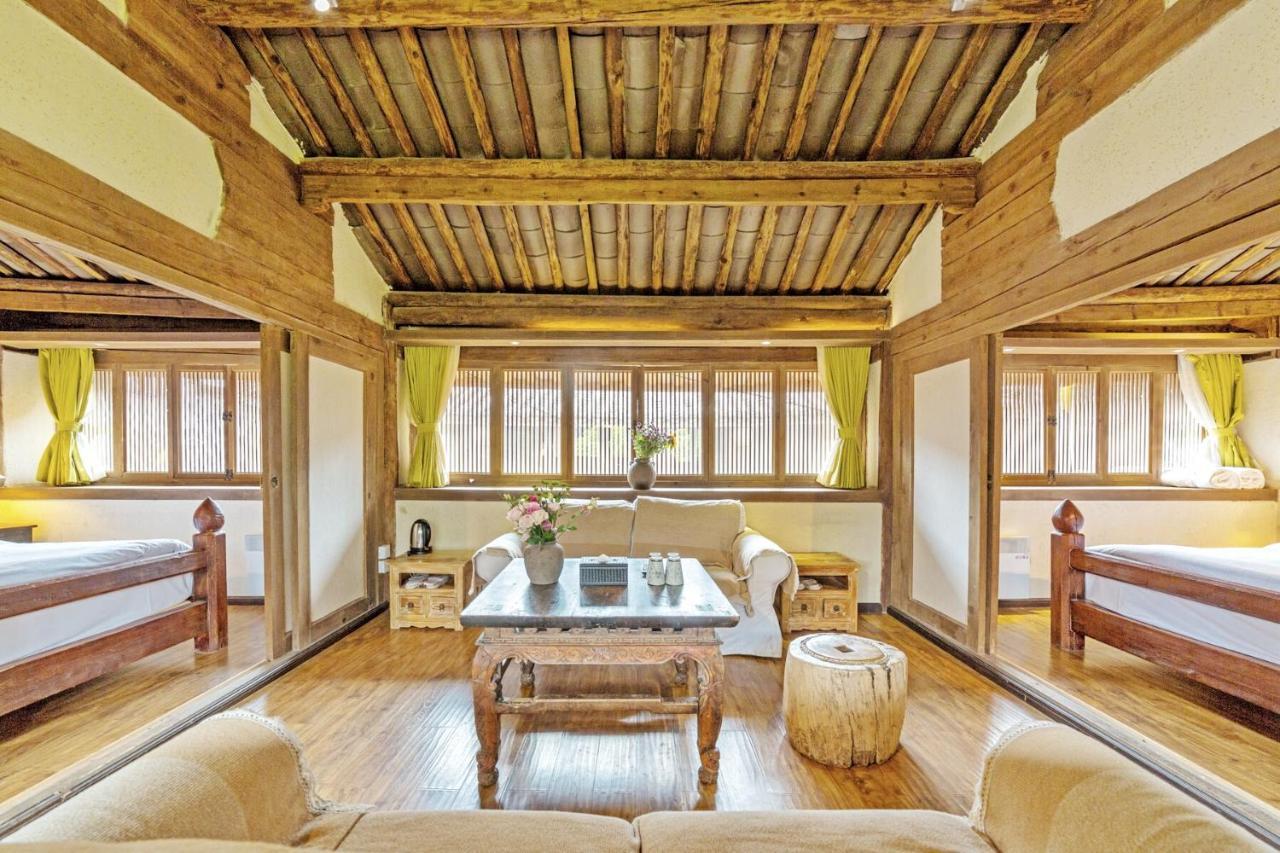 Lijiang Shuhe Yuefeng Resort Hotel מראה חיצוני תמונה